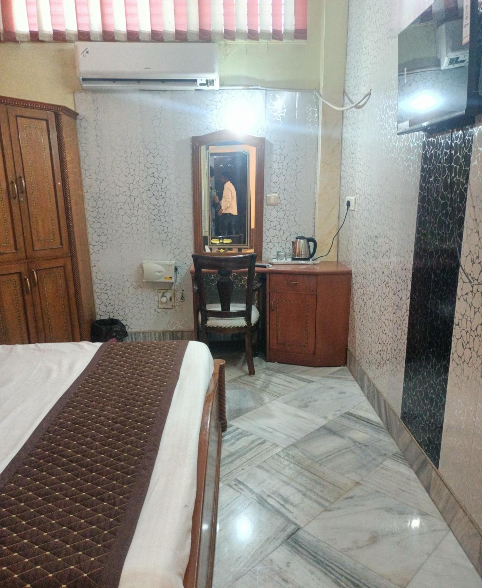 Hotel Riz Varanasi Exterior photo