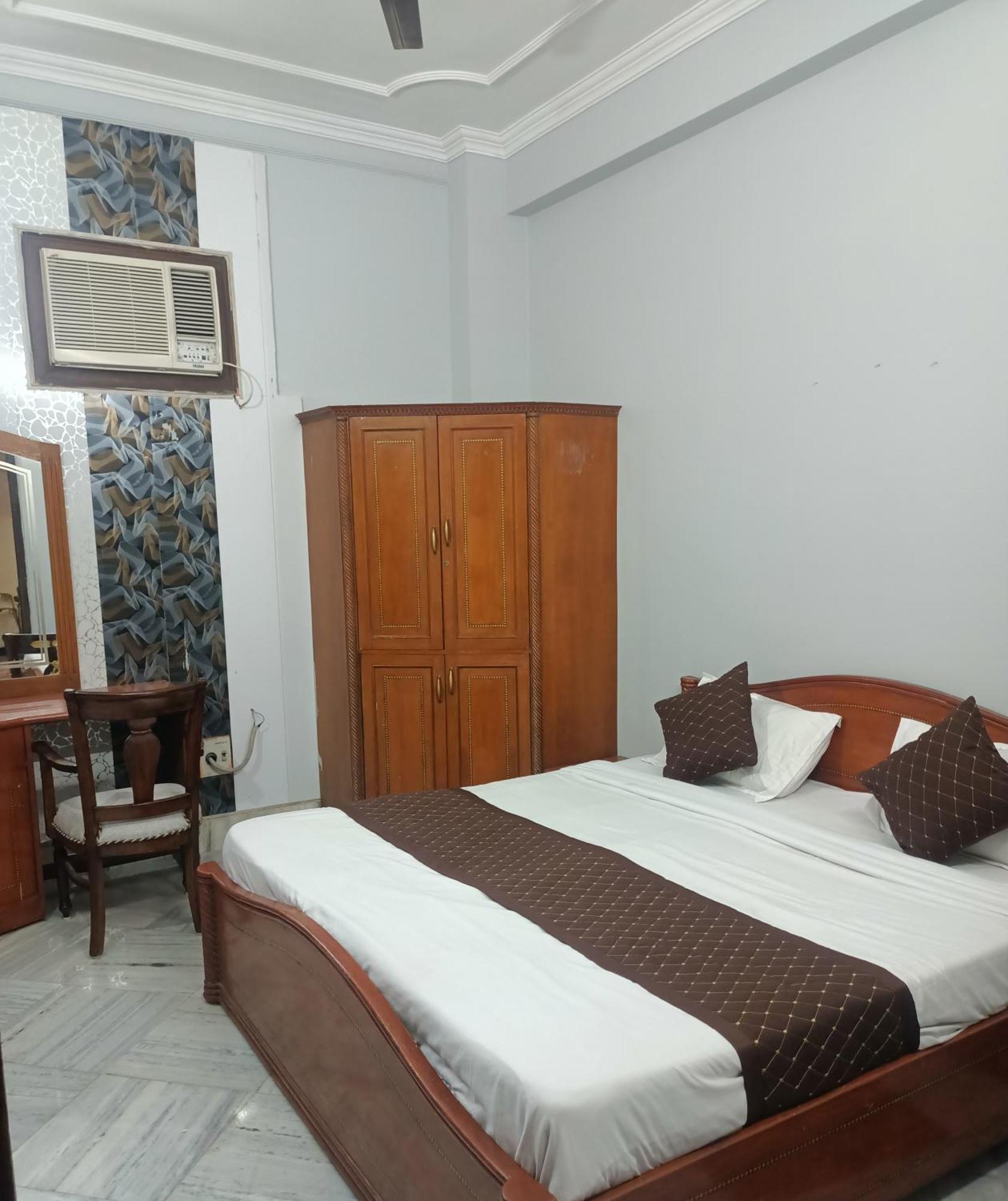 Hotel Riz Varanasi Exterior photo